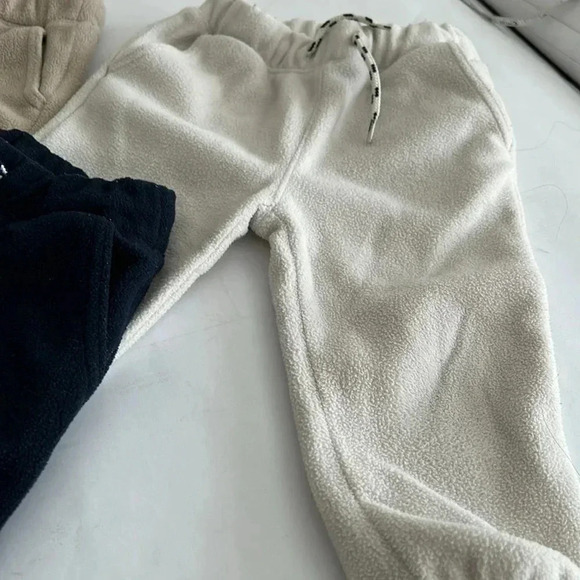 Old Navyy Sweatpants - Picture 4 of 6